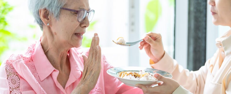 dementia stop eating